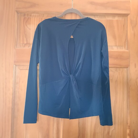 Athleta Essence Twist Blue Open Slit Long Sleeve Shirt - Picture 2 of 3